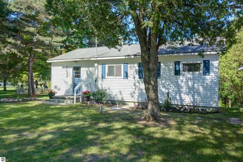 Tiny photo for 152 Sunset Drive, Frankfort, MI 49636 (MLS # 1948760)