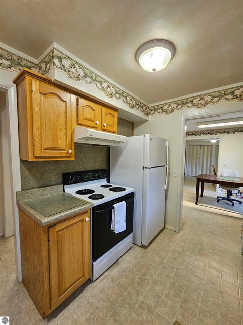 Tiny photo for 5095 N Crosby Road, Cadillac, MI 49601 (MLS # 1949472)