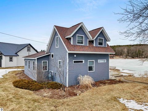 Tiny photo for 9351 E 50 Road, Cadillac, MI 49601 (MLS # 1942763)