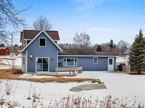 Tiny photo for 9351 E 50 Road, Cadillac, MI 49601 (MLS # 1942763)