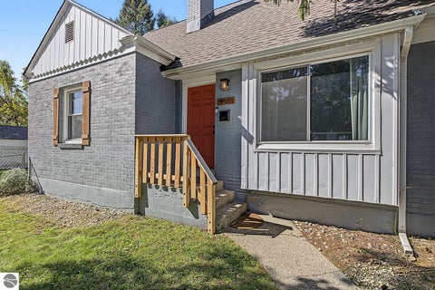 Tiny photo for 101 SW Marion Avenue, Grand Rapids, MI 49504 (MLS # 1951056)