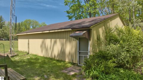 Tiny photo for 7768 S Airpark Road, Weidman, MI 48893 (MLS # 1945831)