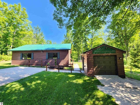 Photo of 9817 Montrose Drive, Mancelona, MI 49659 (MLS # 1948076)