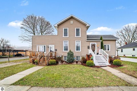 Photo of 214216 N Pine Street, St Louis, MI 48880 (MLS # 1943407)