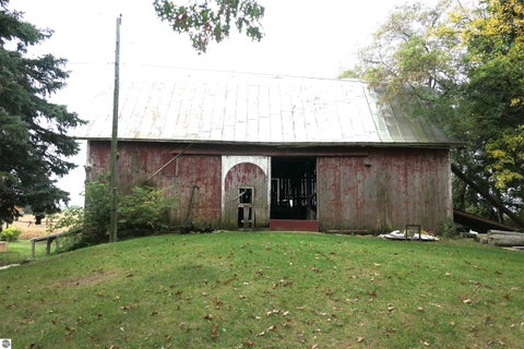 Tiny photo for 4900 E Kendaville Road, Edmore, MI 48829 (MLS # 1951666)