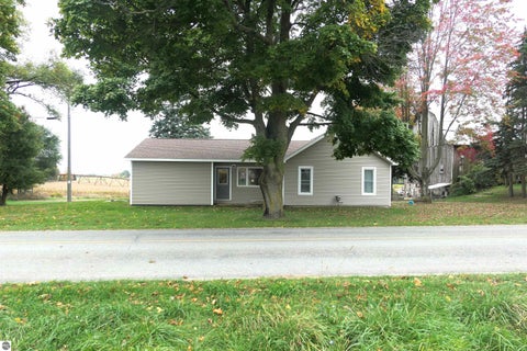 Tiny photo for 4900 E Kendaville Road, Edmore, MI 48829 (MLS # 1951666)