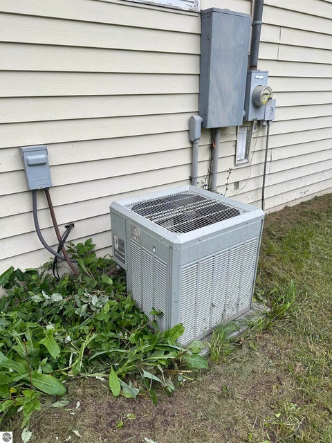 Tiny photo for 491 Brown Road, Standish, MI 48658 (MLS # 1950781)