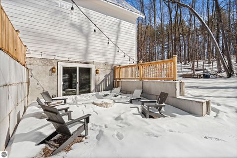 Tiny photo for 6848 E Lake Bluffs Drive, Traverse City, MI 49684 (MLS # 1942980)