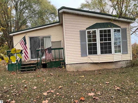 Tiny photo for 1175 W Fillmore Road, Ithaca, MI 48847 (MLS # 1952053)