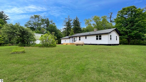 Tiny photo for 3403 E 34 Road, Cadillac, MI 49601 (MLS # 1947303)