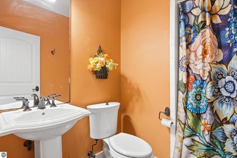 Tiny photo for 910 Rusch View Ridge, Traverse City, MI 49696 (MLS # 1948182)