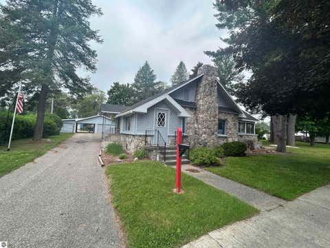 Tiny photo for 613 E Cayuga Street, Bellaire, MI 49615 (MLS # 1947488)