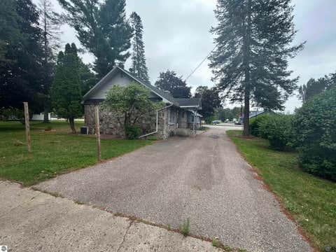 Tiny photo for 613 E Cayuga Street, Bellaire, MI 49615 (MLS # 1947488)