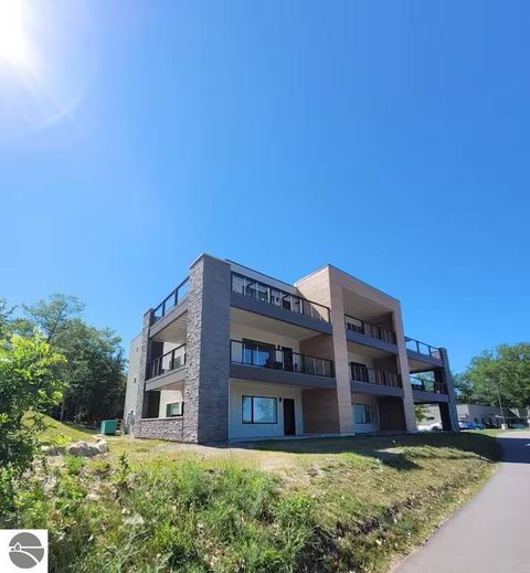 Tiny photo for 225 E Seventeenth Street #3C, Traverse City, MI 49684 (MLS # 1942028)