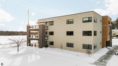 Tiny photo for 225 E Seventeenth Street #3C, Traverse City, MI 49684 (MLS # 1942028)