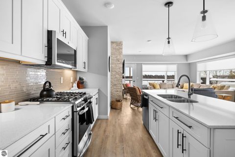 Tiny photo for 225 E Seventeenth Street #3C, Traverse City, MI 49684 (MLS # 1942028)