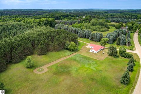 Tiny photo for 8400 Westminister Road, Kingsley, MI 49649 (MLS # 1941564)