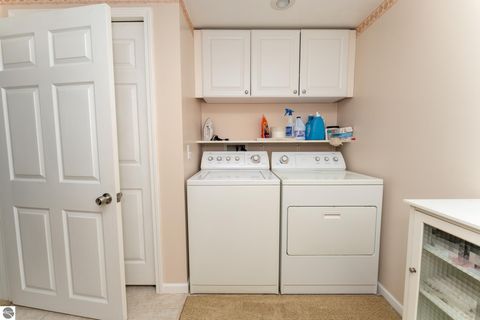 Tiny photo for 1032 Crown Pointe Drive, Lake Isabella, MI 48893 (MLS # 1946558)