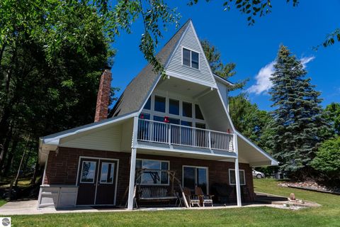 Tiny photo for 1032 Crown Pointe Drive, Lake Isabella, MI 48893 (MLS # 1946558)