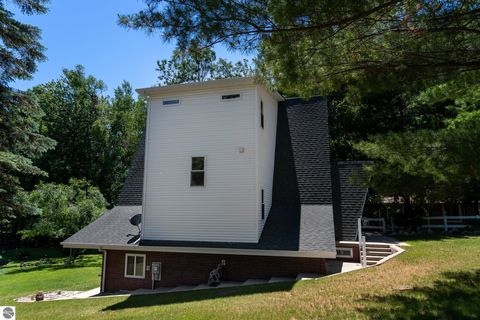 Tiny photo for 1032 Crown Pointe Drive, Lake Isabella, MI 48893 (MLS # 1946558)