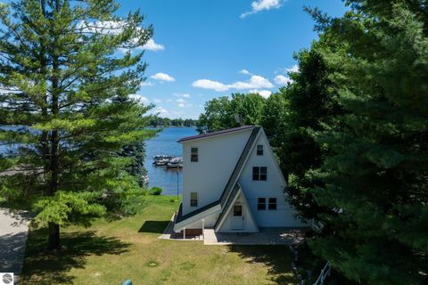 Tiny photo for 1032 Crown Pointe Drive, Lake Isabella, MI 48893 (MLS # 1946558)