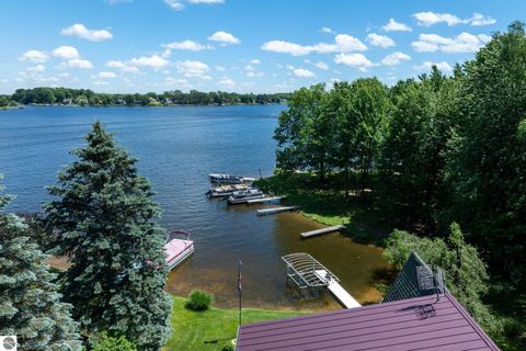 Tiny photo for 1032 Crown Pointe Drive, Lake Isabella, MI 48893 (MLS # 1946558)
