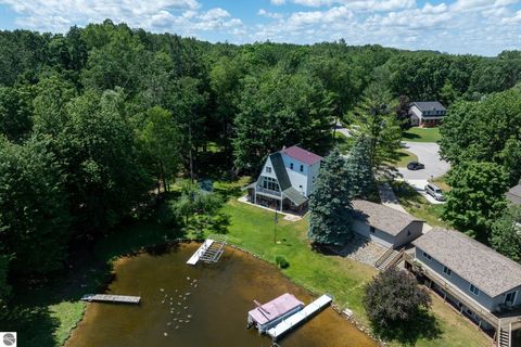 Tiny photo for 1032 Crown Pointe Drive, Lake Isabella, MI 48893 (MLS # 1946558)