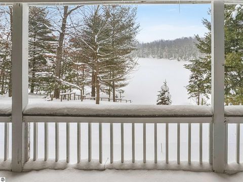 Tiny photo for 254 Island View Drive, Traverse City, MI 49696 (MLS # 1941657)