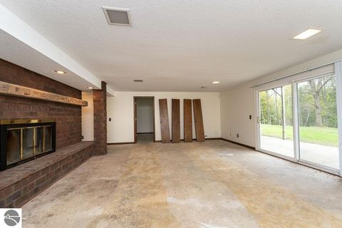 Tiny photo for 3290 E River RD, Mt Pleasant, MI 48858 (MLS # 1945037)