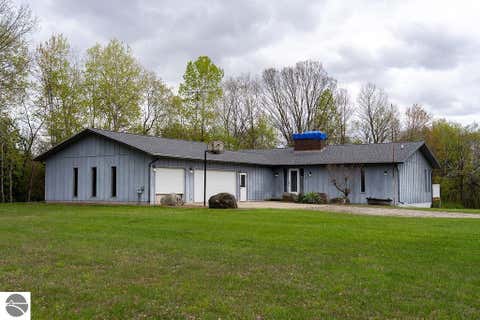 Photo of 3290 E River RD, Mt Pleasant, MI 48858 (MLS # 1945037)