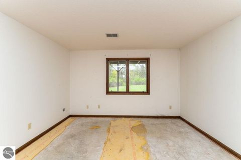 Tiny photo for 3290 E River RD, Mt Pleasant, MI 48858 (MLS # 1945037)