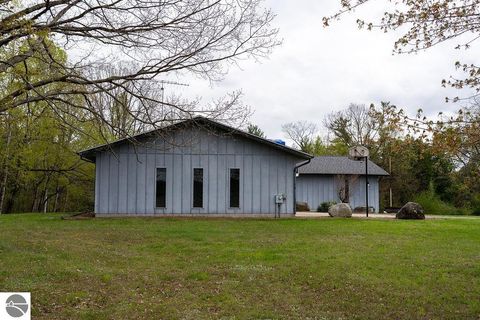 Tiny photo for 3290 E River RD, Mt Pleasant, MI 48858 (MLS # 1945037)