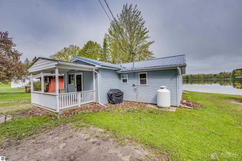 Tiny photo for 3451 Deerfield LN, Lupton, MI 48635 (MLS # 1945652)