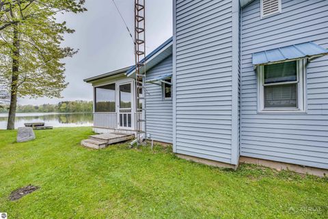 Tiny photo for 3451 Deerfield LN, Lupton, MI 48635 (MLS # 1945652)