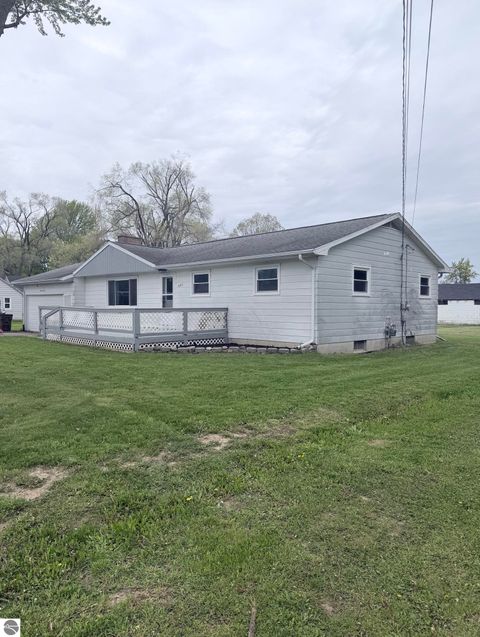 Tiny photo for 965 E Remus Road, Mt Pleasant, MI 48858 (MLS # 1945364)