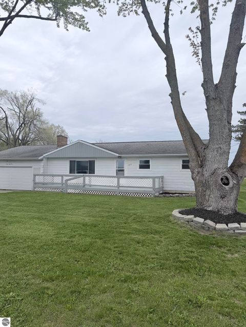 Tiny photo for 965 E Remus Road, Mt Pleasant, MI 48858 (MLS # 1945364)