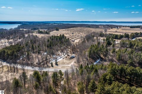 Photo of 11153 Center Road, Traverse City, MI 49686 (MLS # 1947222)