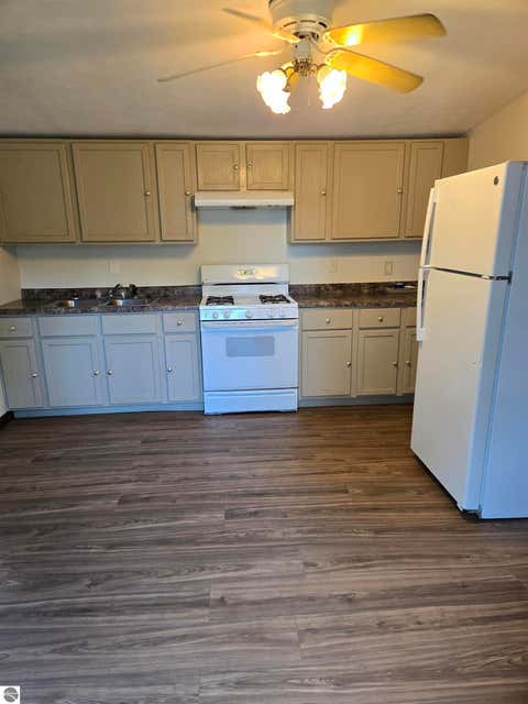 Tiny photo for 326 W Burton Street, Pompeii, MI 48874 (MLS # 1949884)