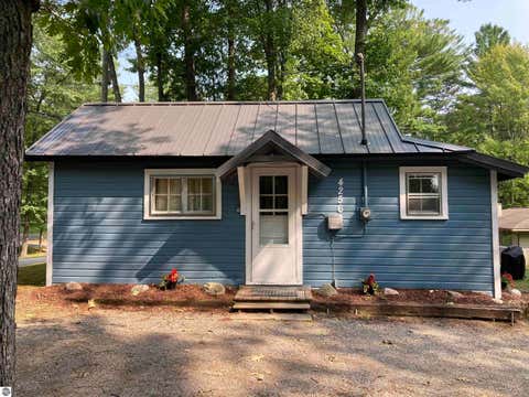 Tiny photo for 4256 North Spider Lake Road, Traverse City, MI 49696 (MLS # 1949305)