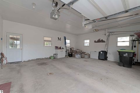 Tiny photo for 6740 S Eberhart Avenue, Clare, MI 48617 (MLS # 1943344)