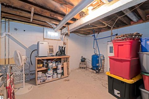 Tiny photo for 6740 S Eberhart Avenue, Clare, MI 48617 (MLS # 1943344)