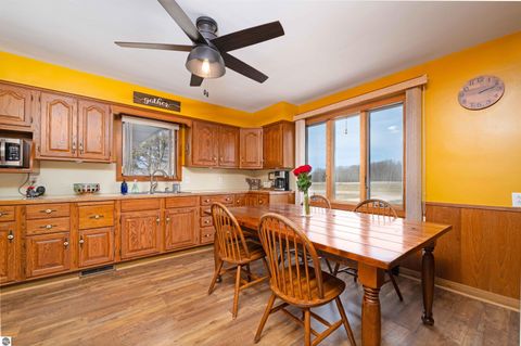 Tiny photo for 6740 S Eberhart Avenue, Clare, MI 48617 (MLS # 1943344)