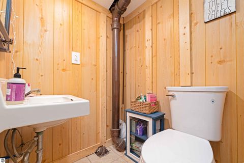 Tiny photo for 6740 S Eberhart Avenue, Clare, MI 48617 (MLS # 1943344)