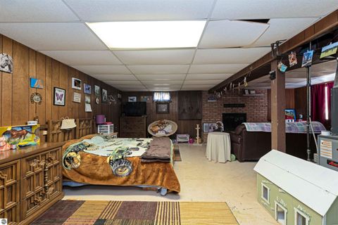 Tiny photo for 6740 S Eberhart Avenue, Clare, MI 48617 (MLS # 1943344)