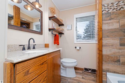 Tiny photo for 6740 S Eberhart Avenue, Clare, MI 48617 (MLS # 1943344)