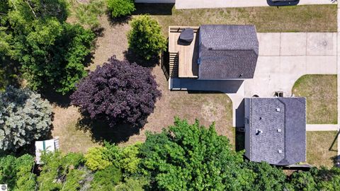 Tiny photo for 211 E Palmer Street, Mt Pleasant, MI 48858 (MLS # 1947014)