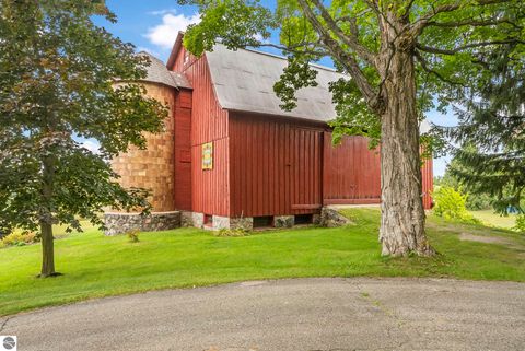 Tiny photo for 3312 Zimmerman Road, Traverse City, MI 49685 (MLS # 1942868)