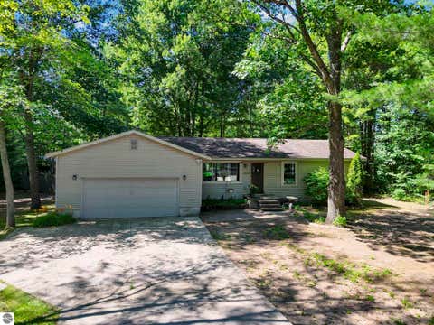 Tiny photo for 2596 Timber Trail, NE TRL, Kalkaska, MI 49646 (MLS # 1949426)