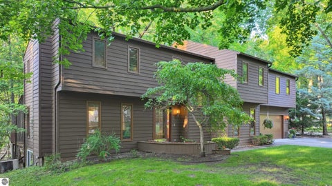 Tiny photo for 1207 Forest Lane, Mt Pleasant, MI 48858 (MLS # 1950340)