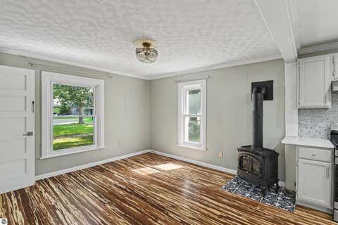 Tiny photo for 1006 Lincoln Street, Traverse City, MI 49686 (MLS # 1948031)